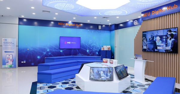 NEU – MB Digital Hub: Nơi giao thoa giữa giáo dục và ngân hàng số hiện ...